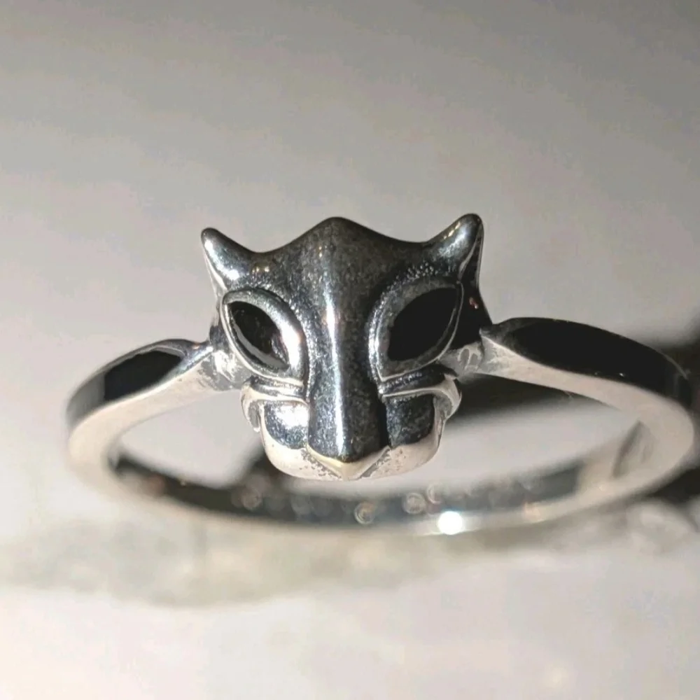 Women's Shiny Dainty Black Panther Wakanda Forever 925 Sterling Silver Ring Sz 7